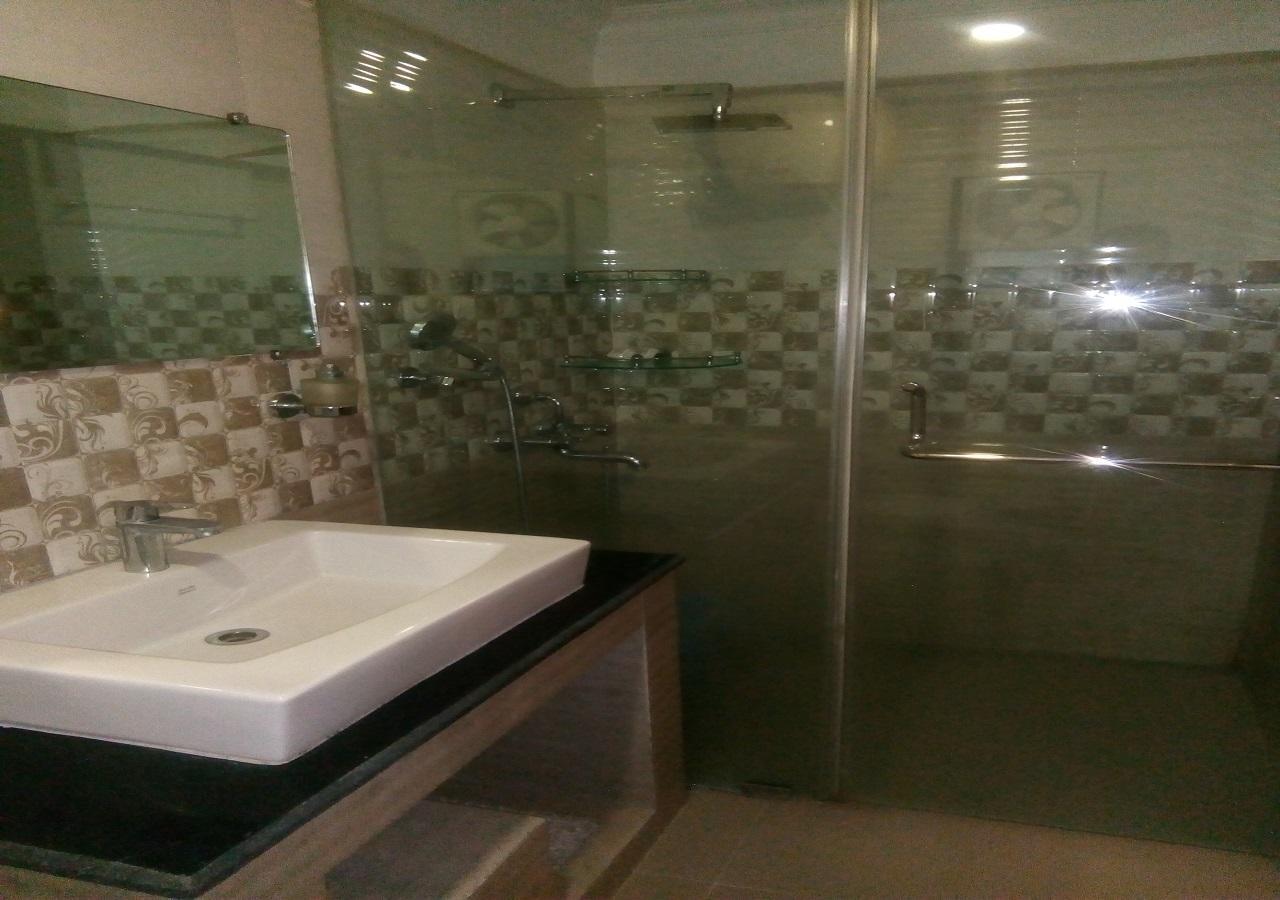 Hotel Monsoon Palace Ґувахаті Екстер'єр фото